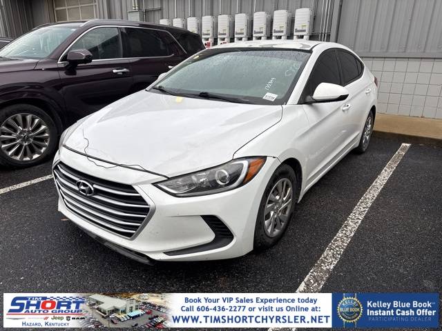 2017 Hyundai Elantra SE — Sedan — 135,849 mi — Hazard, KY