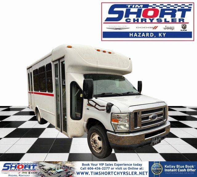 2013 Ford Econoline Commercial Cutaway E-350