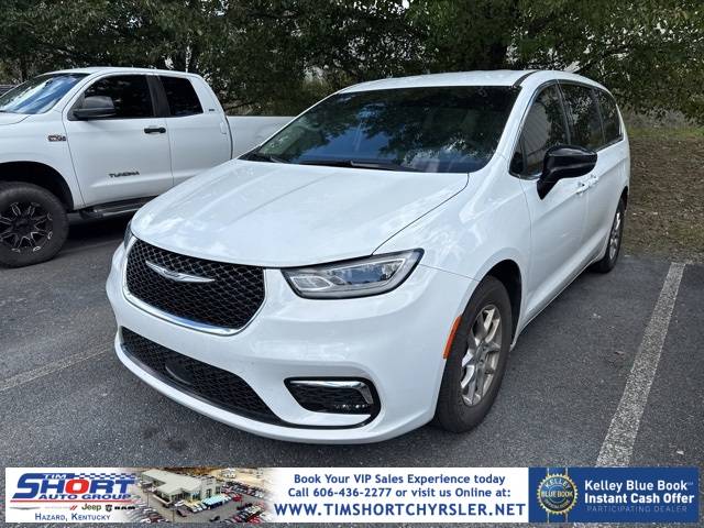 2024 Chrysler Pacifica Touring L — Minivan — 19,000 mi — Hazard, KY