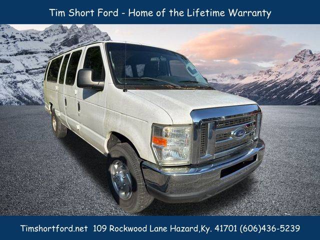 2011 Ford Econoline Wagon E-350 Super Duty XLT — Passenger Van — 145,011 mi — Hazard, KY