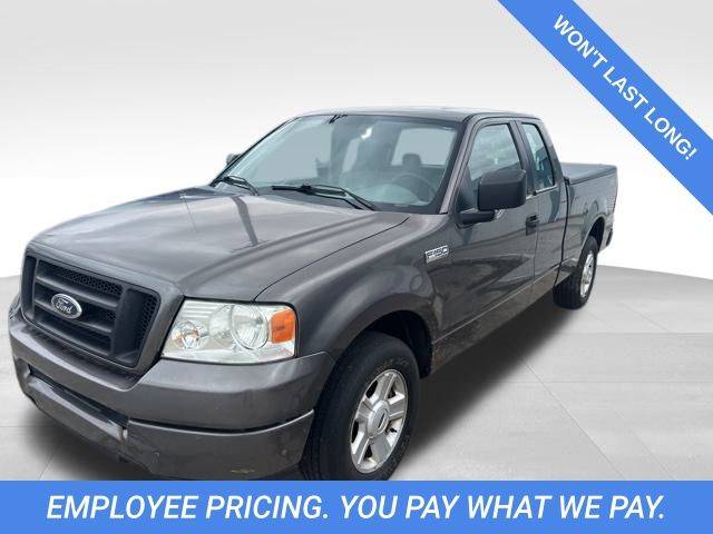 2005 Ford F-150 STX — Pickup Truck — 271,284 mi — Tipton, IN