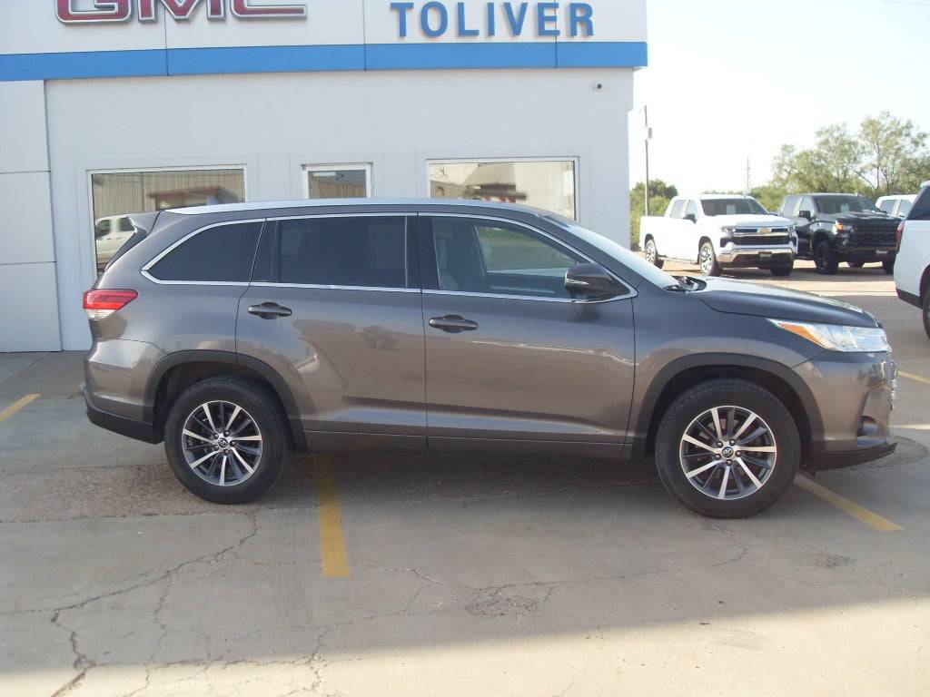 2018 Toyota Highlander SE V6 — SUV — 155,870 mi — Ballinger, TX