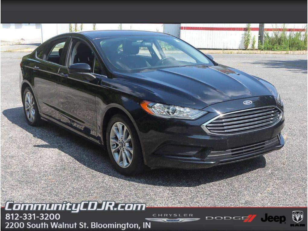 2017 Ford Fusion SE — Sedan — 152,046 mi — Bloomington, IN