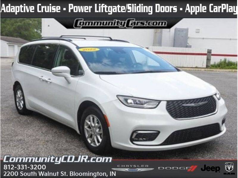 2022 Chrysler Pacifica Touring L — Minivan — 79,796 mi — Bloomington, IN