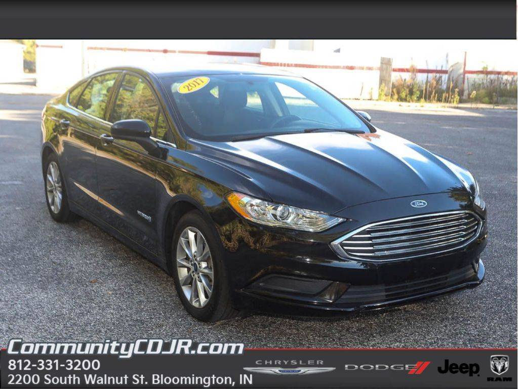 2017 Ford Fusion Hybrid SE — Sedan — 58,982 mi — Bloomington, IN