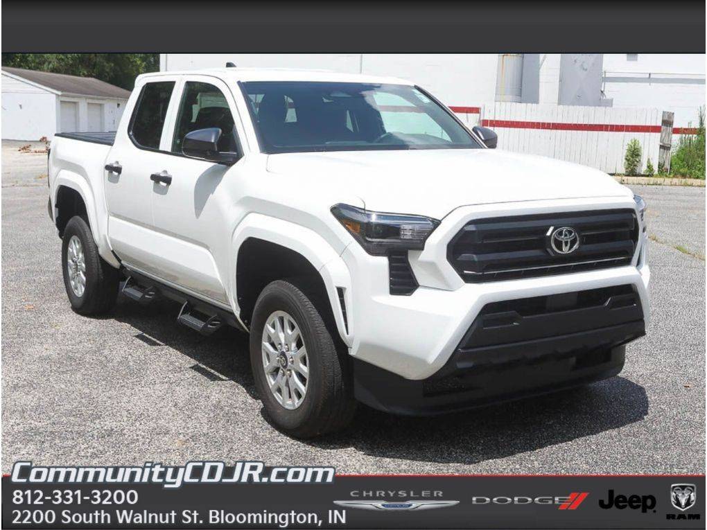 2025 Toyota Tacoma SR — Pickup Truck — 2,920 mi — Bloomington, IN