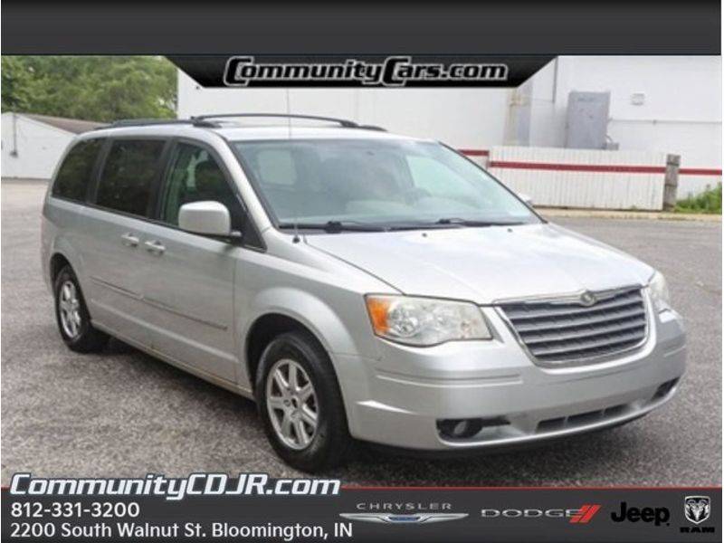 2010 Chrysler Town & Country Touring — Minivan — 147,136 mi — Bloomington, IN