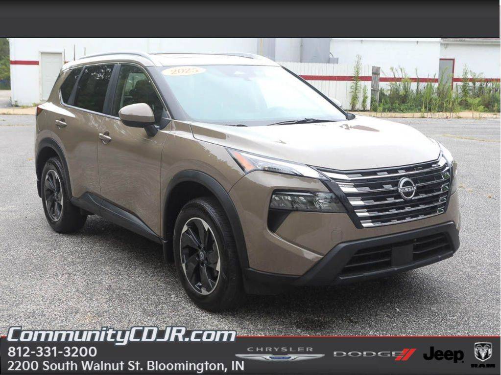2025 Nissan Rogue SV — SUV — 7,091 mi — Bloomington, IN