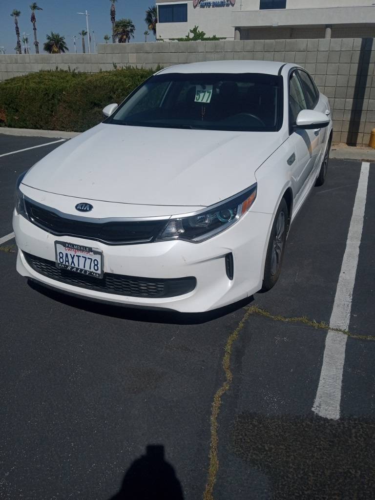 2017 Kia Optima Hybrid Base — Sedan — 102,382 mi — Palmdale, CA