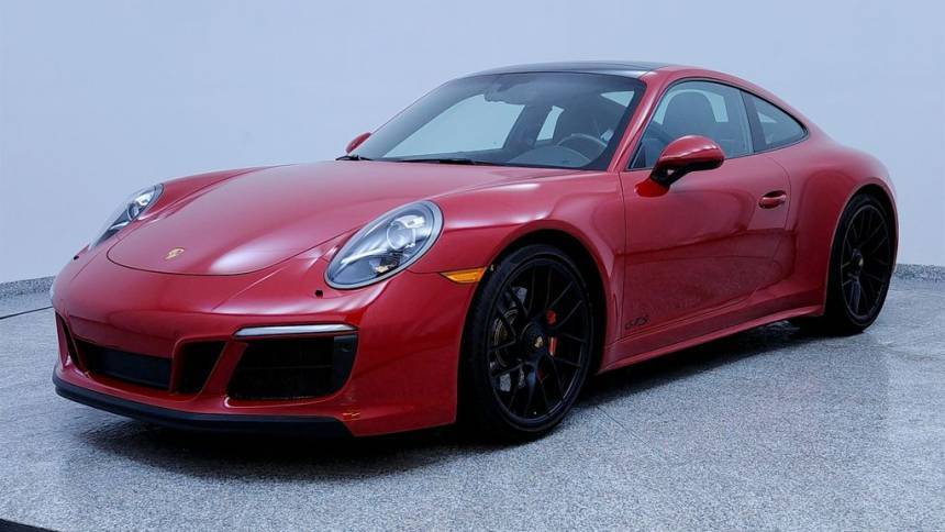 2018 Porsche 911 Carrera GTS