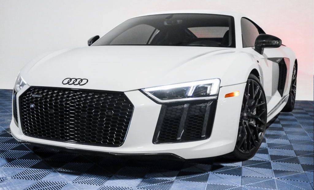 2017 Audi R8 V10 plus — Coupe — 20,200 mi — Scottsdale, AZ