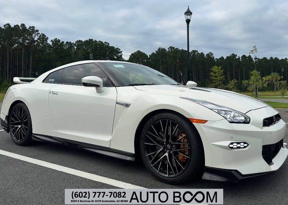 2024 Nissan GT-R Premium — Coupe — 11,407 mi — Scottsdale, AZ