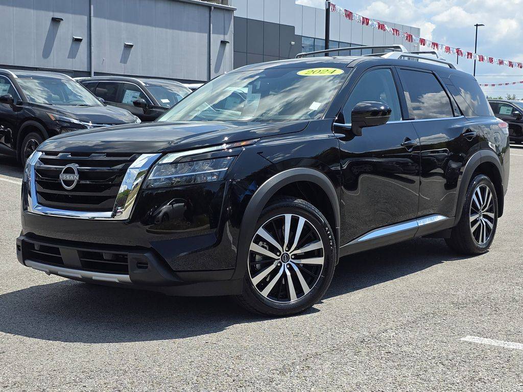 2024 Nissan Pathfinder Platinum — SUV — 9,887 mi — Hopkinsville, KY