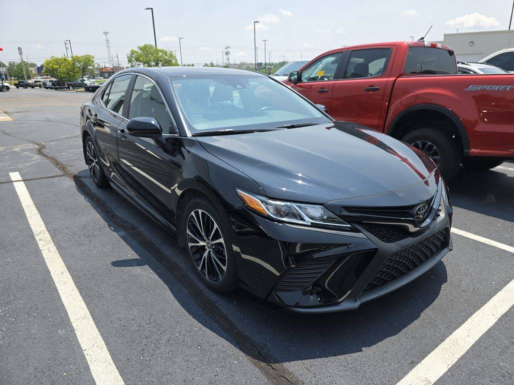 2020 Toyota Camry SE — Sedan — 64,720 mi — Hopkinsville, KY