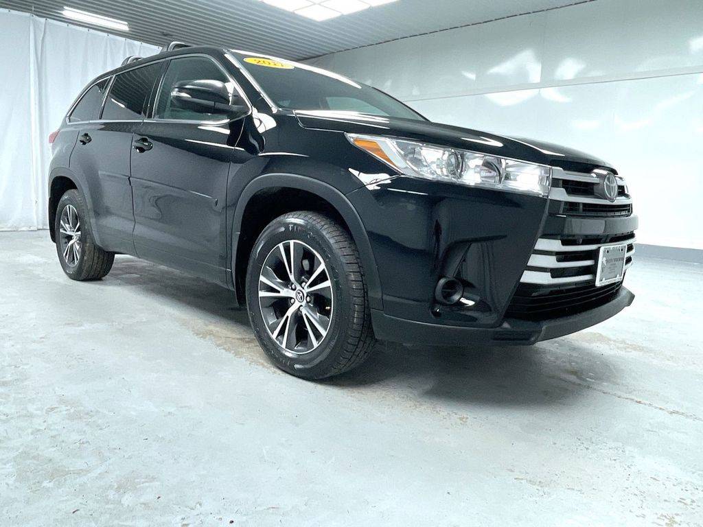 2017 Toyota Highlander LE V6 — SUV — 99,634 mi — East Swanzey, NH