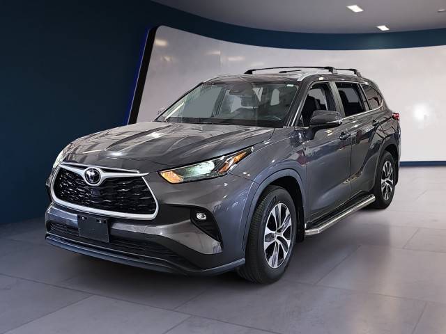 2023 Toyota Highlander XLE — SUV — 9,997 mi — Laredo, TX