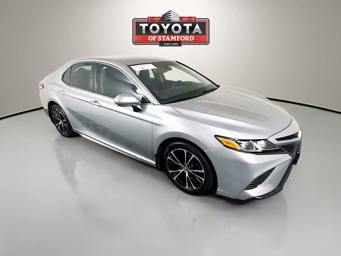 2018 Toyota Camry SE — Sedan — 17,850 mi — Stamford, CT