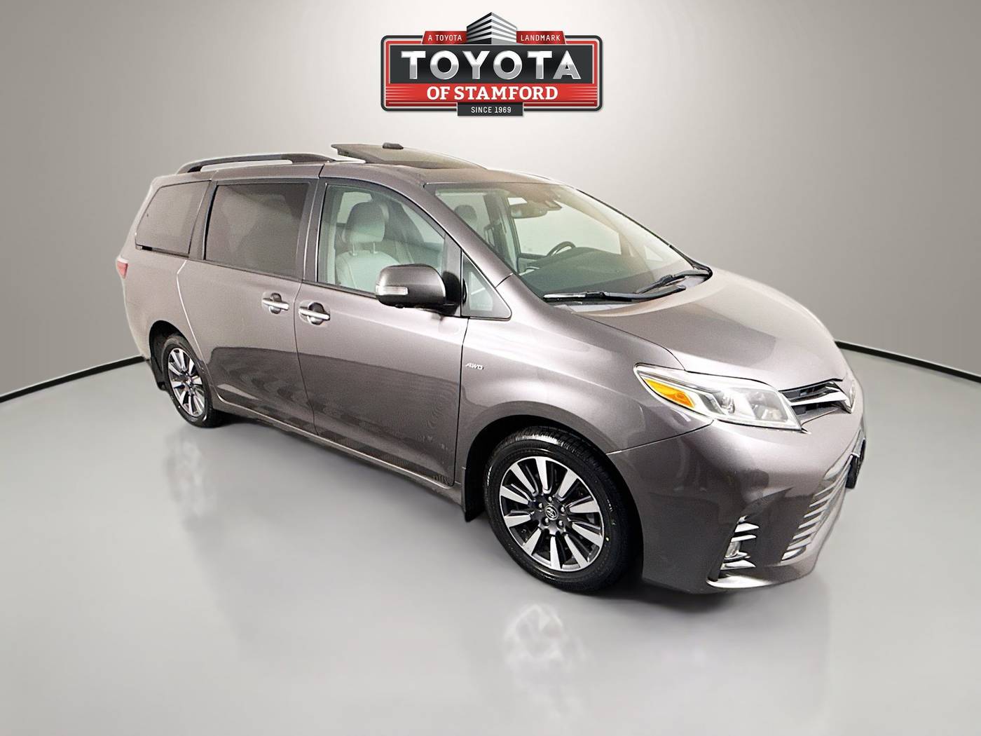 2019 Toyota Sienna XLE — Minivan — 83,132 mi — Stamford, CT