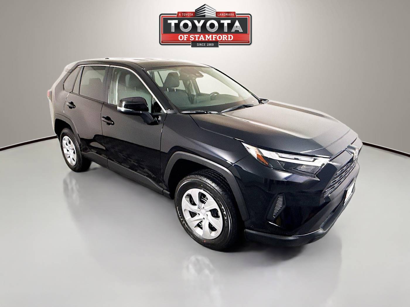 2025 Toyota RAV4 LE — SUV — 172 mi — Stamford, CT