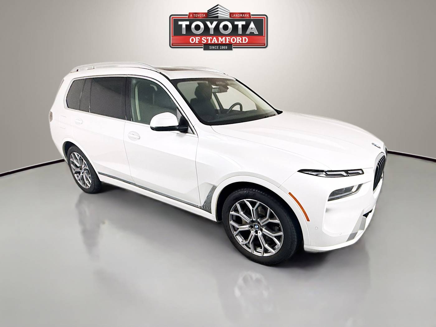 2024 BMW X7 40i — SUV — 15,000 mi — Stamford, CT