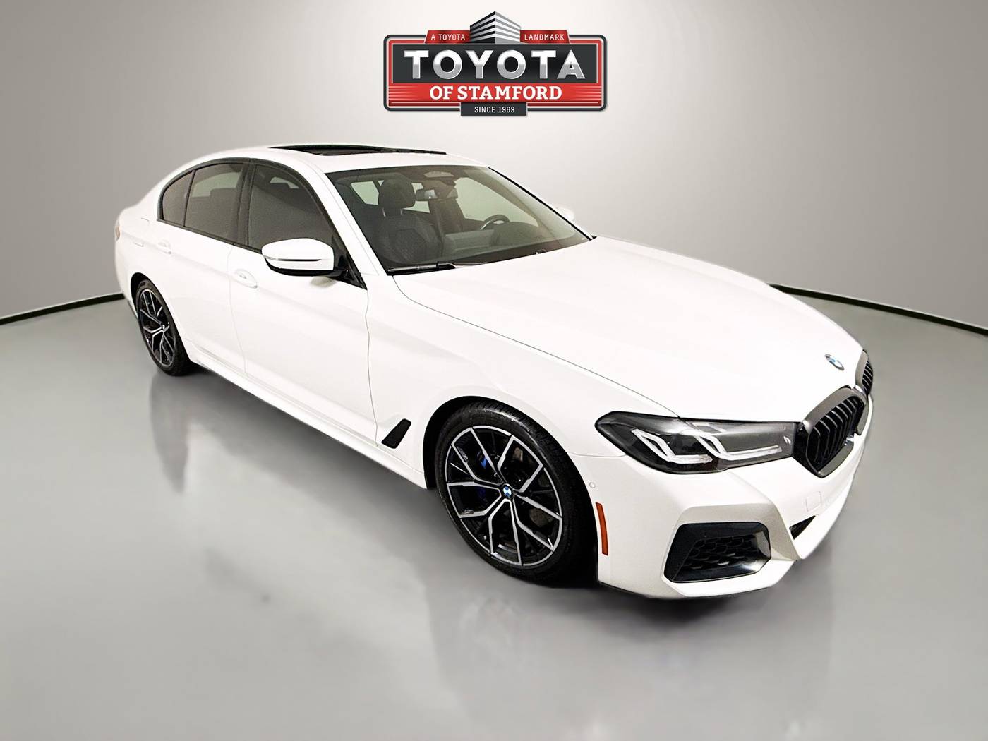 2022 BMW 5 Series 530i — Sedan — 33,270 mi — Stamford, CT