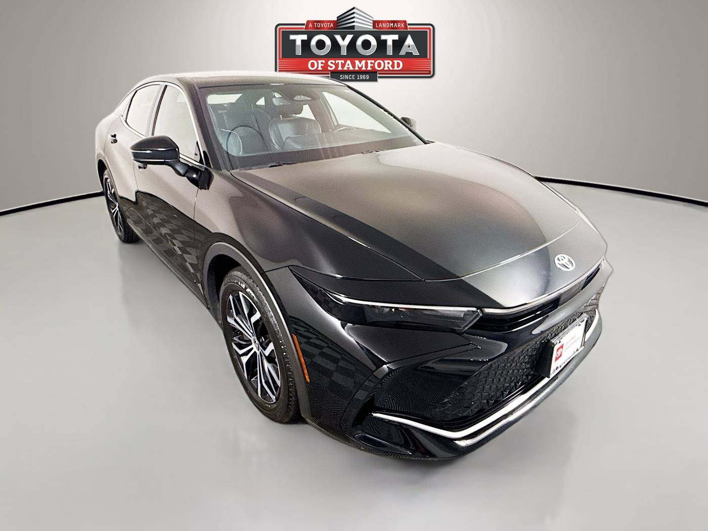 2025 Toyota Crown XLE — Sedan — 16,493 mi — Stamford, CT