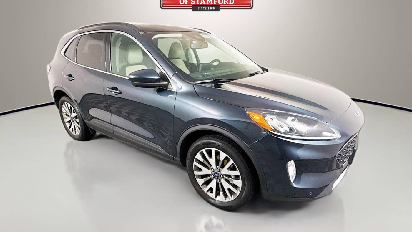 2022 Ford Escape Titanium Hybrid — SUV — 16,847 mi — Stamford, CT