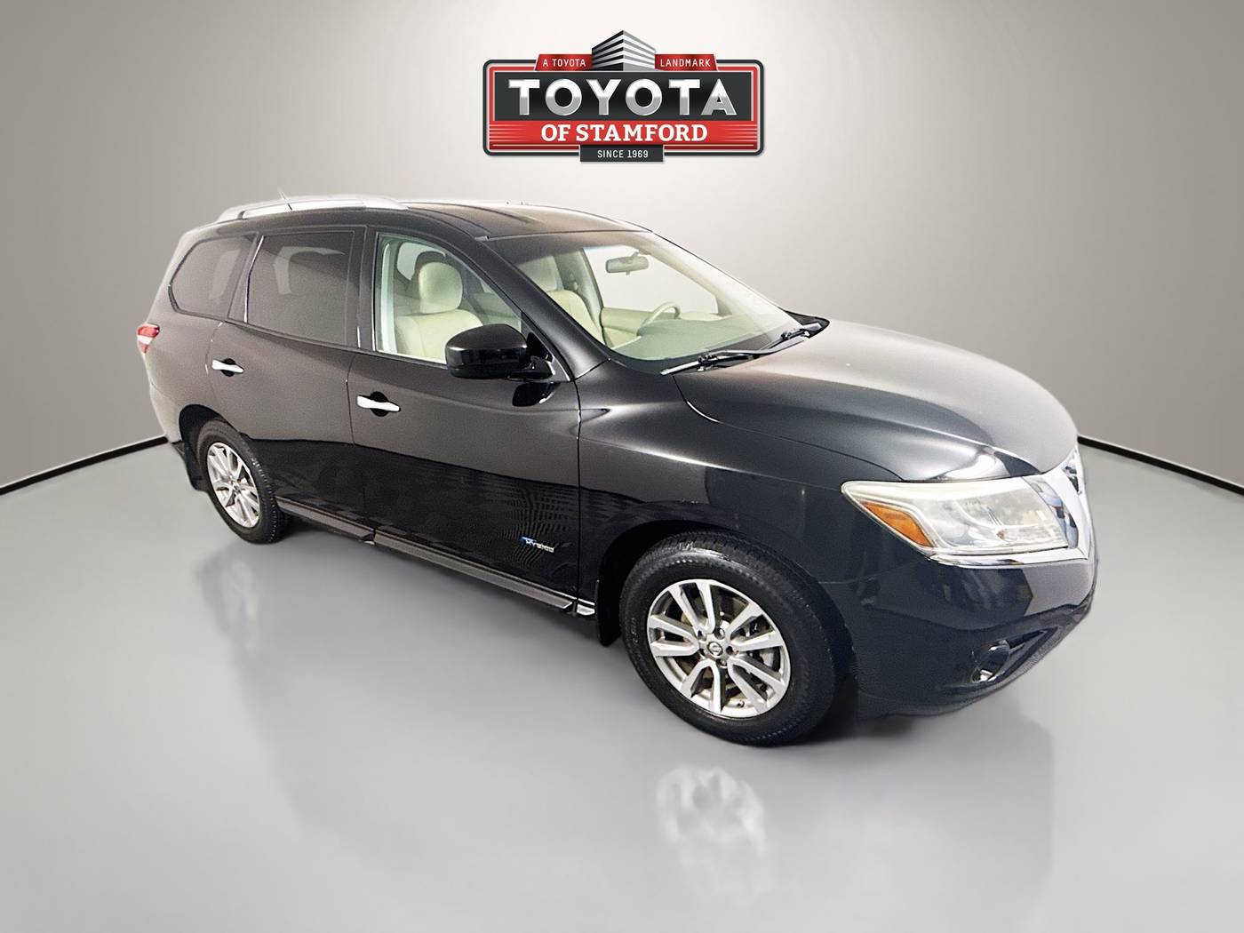 2014 Nissan Pathfinder SV — SUV — 89,894 mi — Stamford, CT