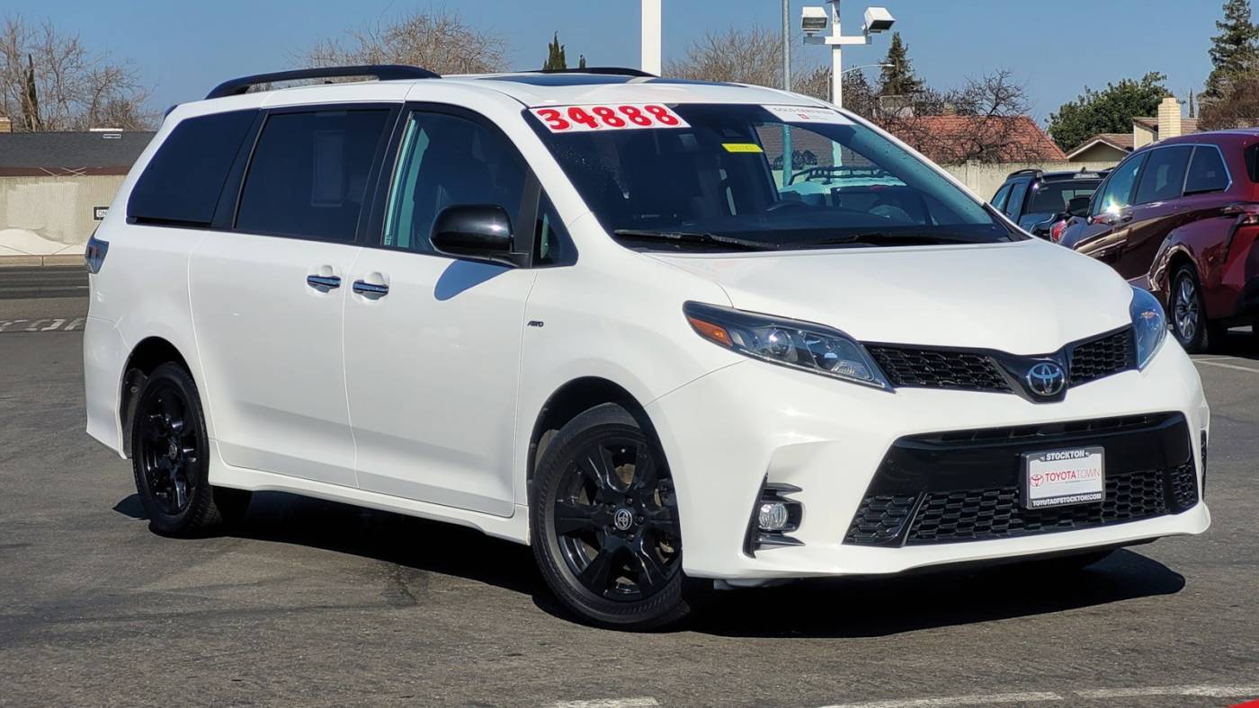 2020 Toyota Sienna SE — Minivan — 70,334 mi — Stockton, CA