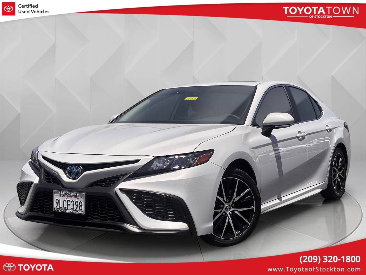 2024 Toyota Camry Hybrid SE — Sedan — 20,121 mi — Stockton, CA