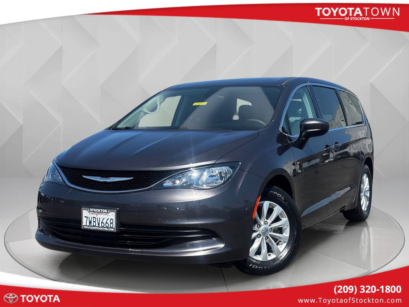 2017 Chrysler Pacifica Touring — Minivan — 96,755 mi — Stockton, CA