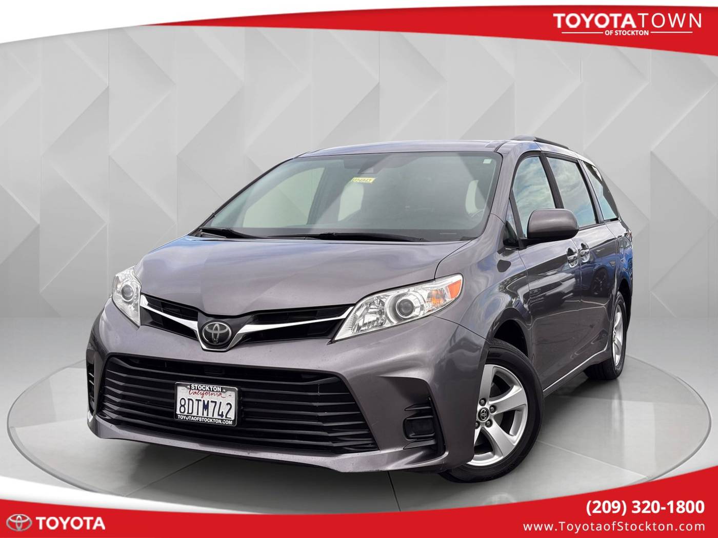 2018 Toyota Sienna LE — Minivan — 103,873 mi — Stockton, CA