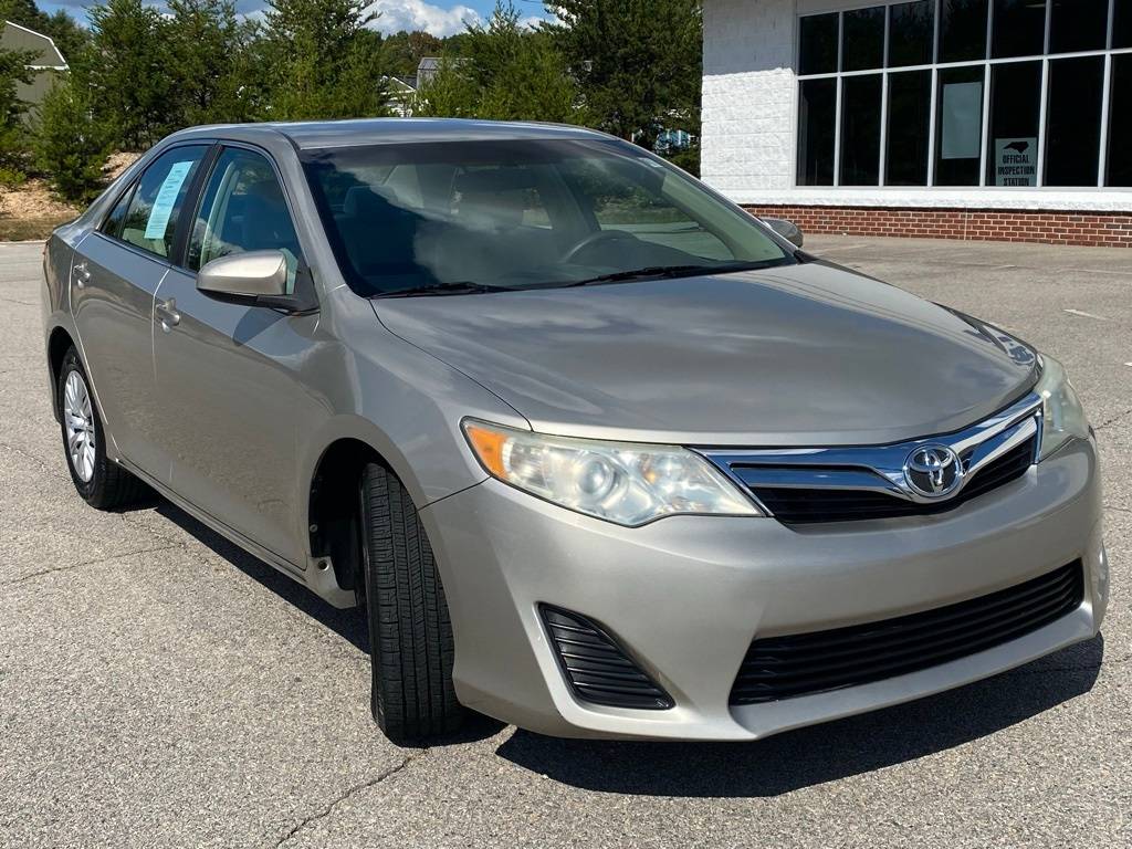 2013 Toyota Camry LE — Sedan — 29,738 mi — Eden, NC