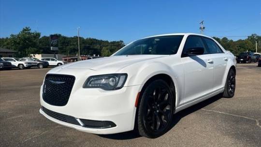 2020 Chrysler 300 Touring — Sedan — 95,838 mi — Carthage, MS