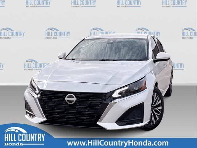 2023 Nissan Altima SV