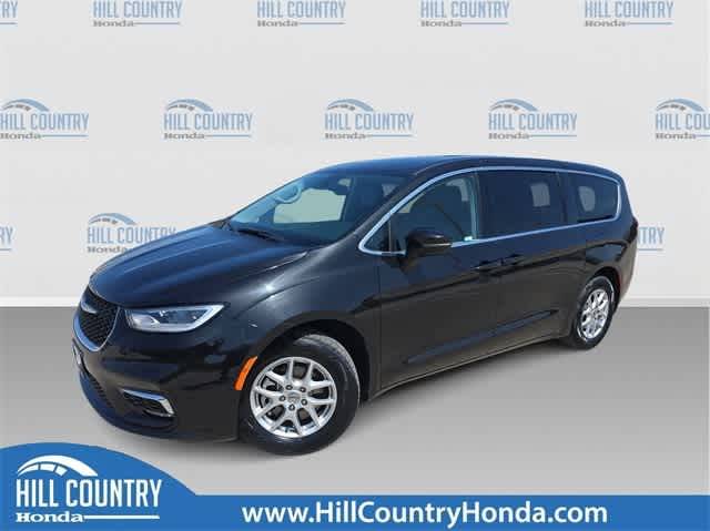 2023 Chrysler Pacifica Touring L — Minivan — 51,845 mi — San Antonio, TX