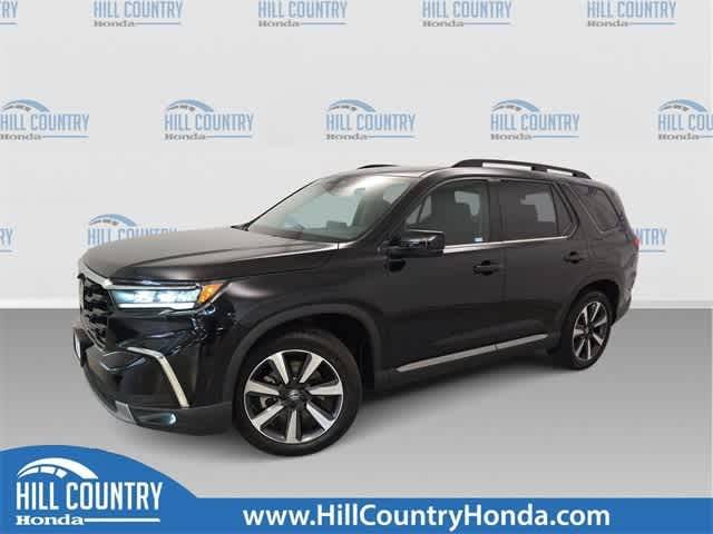 2025 Honda Pilot Touring — SUV — 11,370 mi — San Antonio, TX