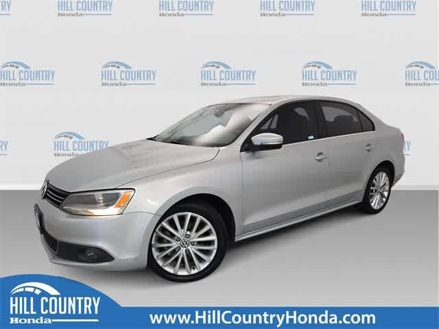 2013 Volkswagen Jetta SEL — Sedan — 122,151 mi — San Antonio, TX