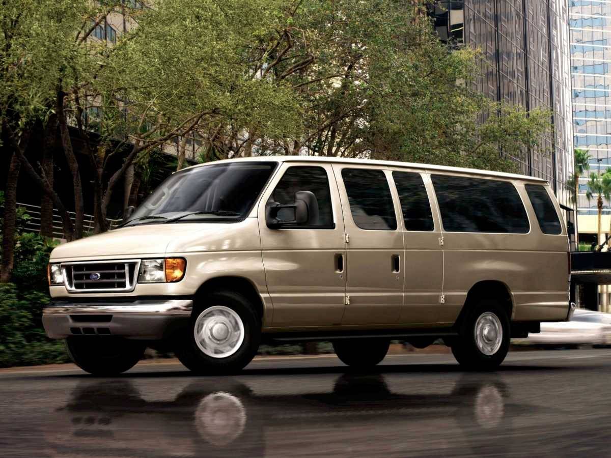 2007 Ford Econoline Wagon E-350 Super Duty XLT — Passenger Van — 181,000 mi — San Antonio, TX