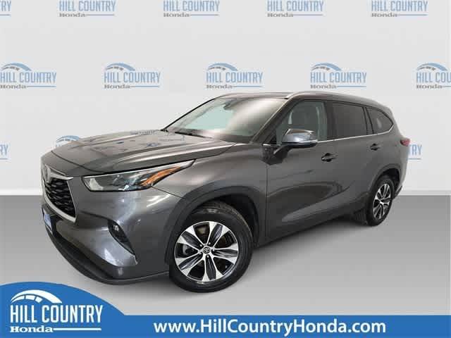 2022 Toyota Highlander XLE — SUV — 69,122 mi — San Antonio, TX