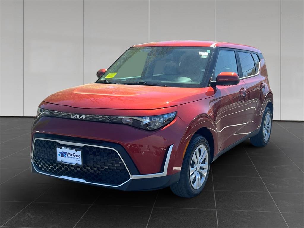 2023 Kia Soul LX — Hatchback — 9,590 mi — Putnam, CT