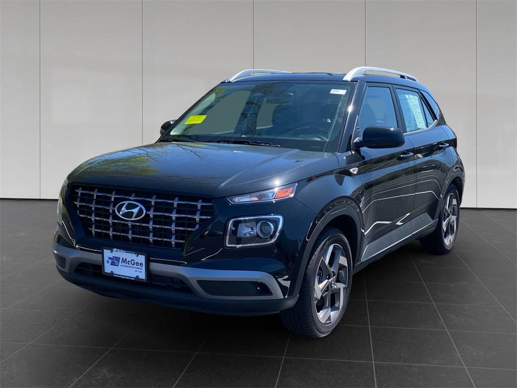 2024 Hyundai Venue SEL — SUV — 3,653 mi — Putnam, CT