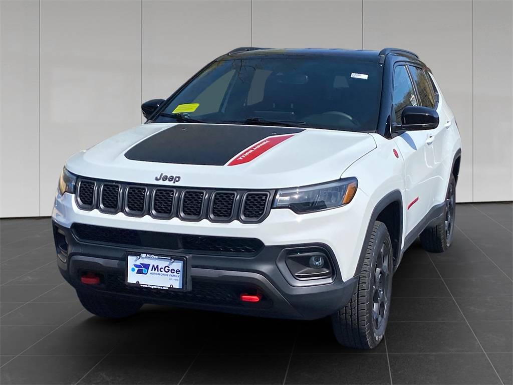 2024 Jeep Compass Trailhawk — SUV — 19,315 mi — Putnam, CT