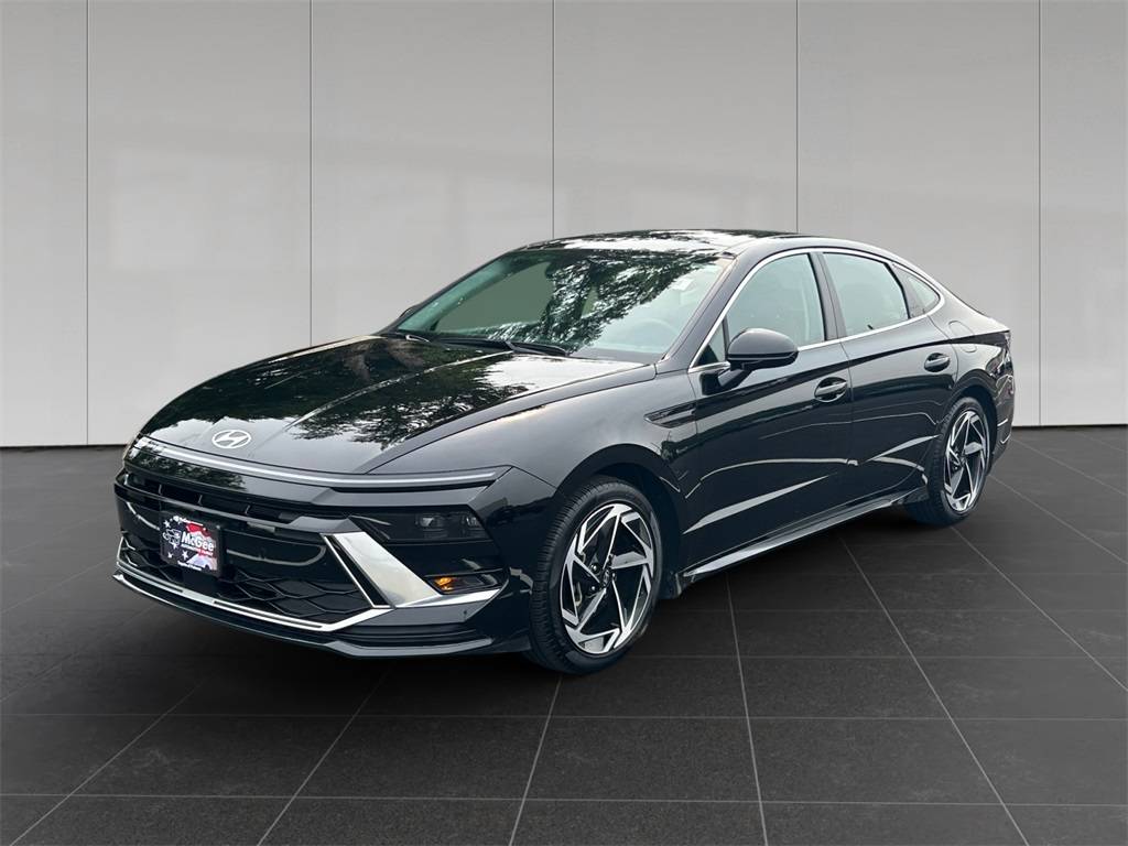 2024 Hyundai Sonata SEL — Sedan — 21,999 mi — Putnam, CT