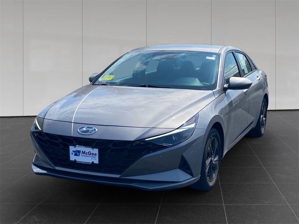 2023 Hyundai Elantra SEL — Sedan — 22,028 mi — Putnam, CT
