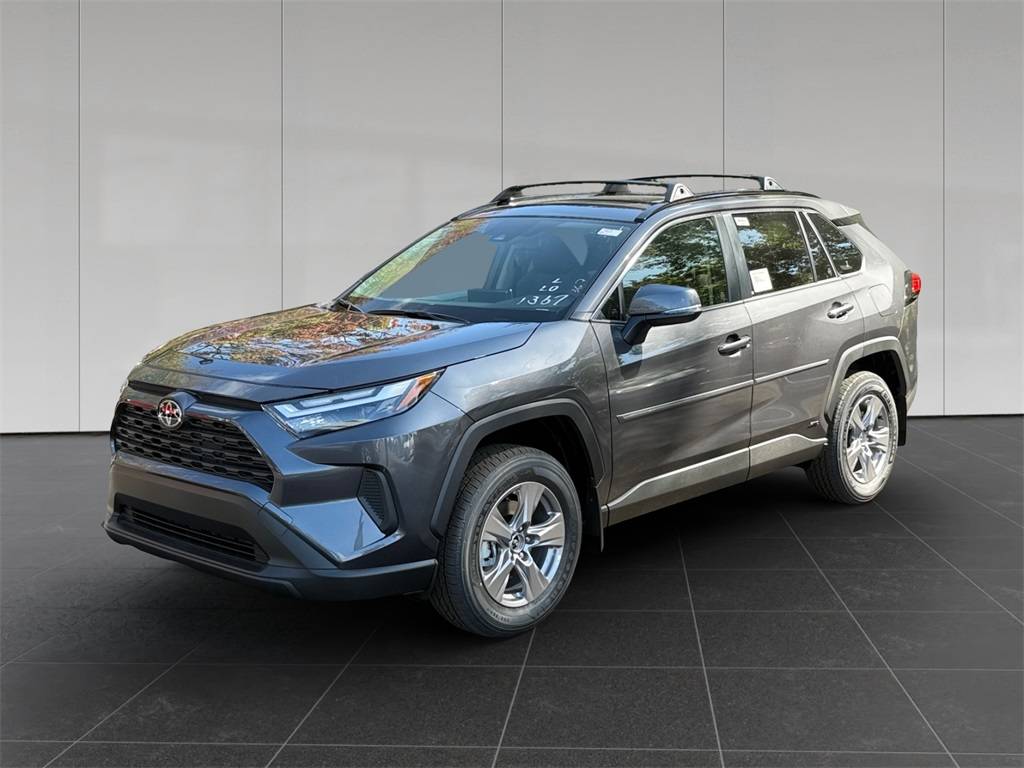 2025 Toyota RAV4 Hybrid XLE — SUV — 117 mi — Putnam, CT