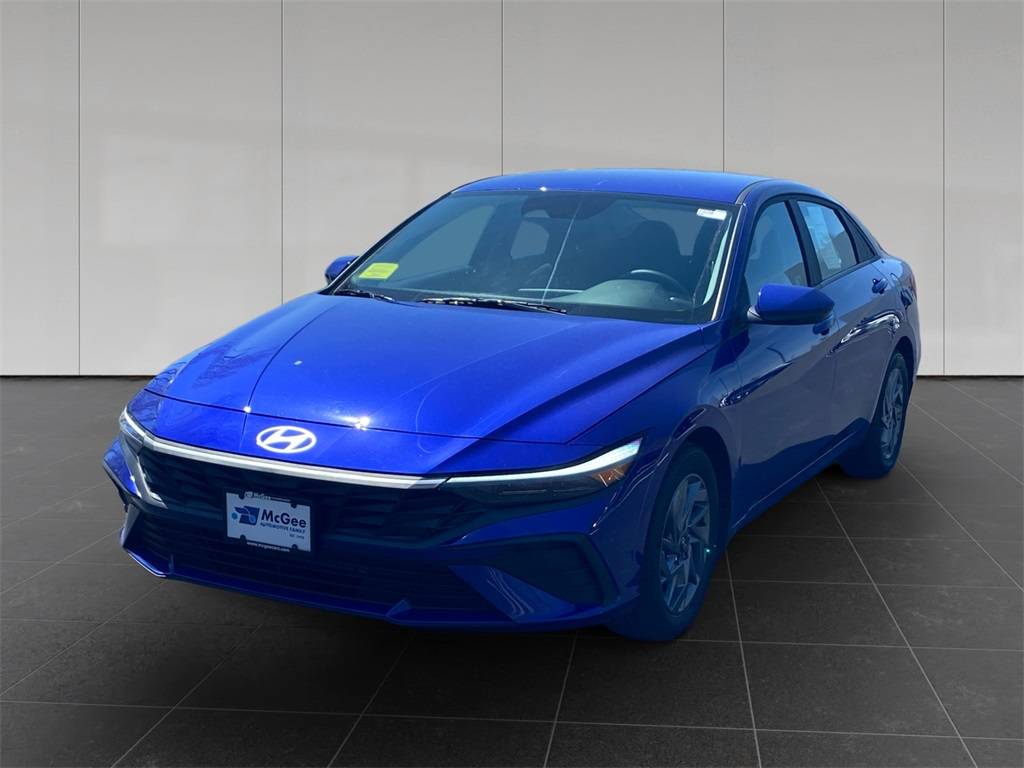 2024 Hyundai Elantra SEL — Sedan — 2,054 mi — Putnam, CT