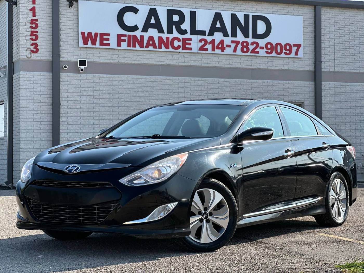 2015 Hyundai Sonata Hybrid Limited — Sedan — 121,995 mi — Dallas, TX
