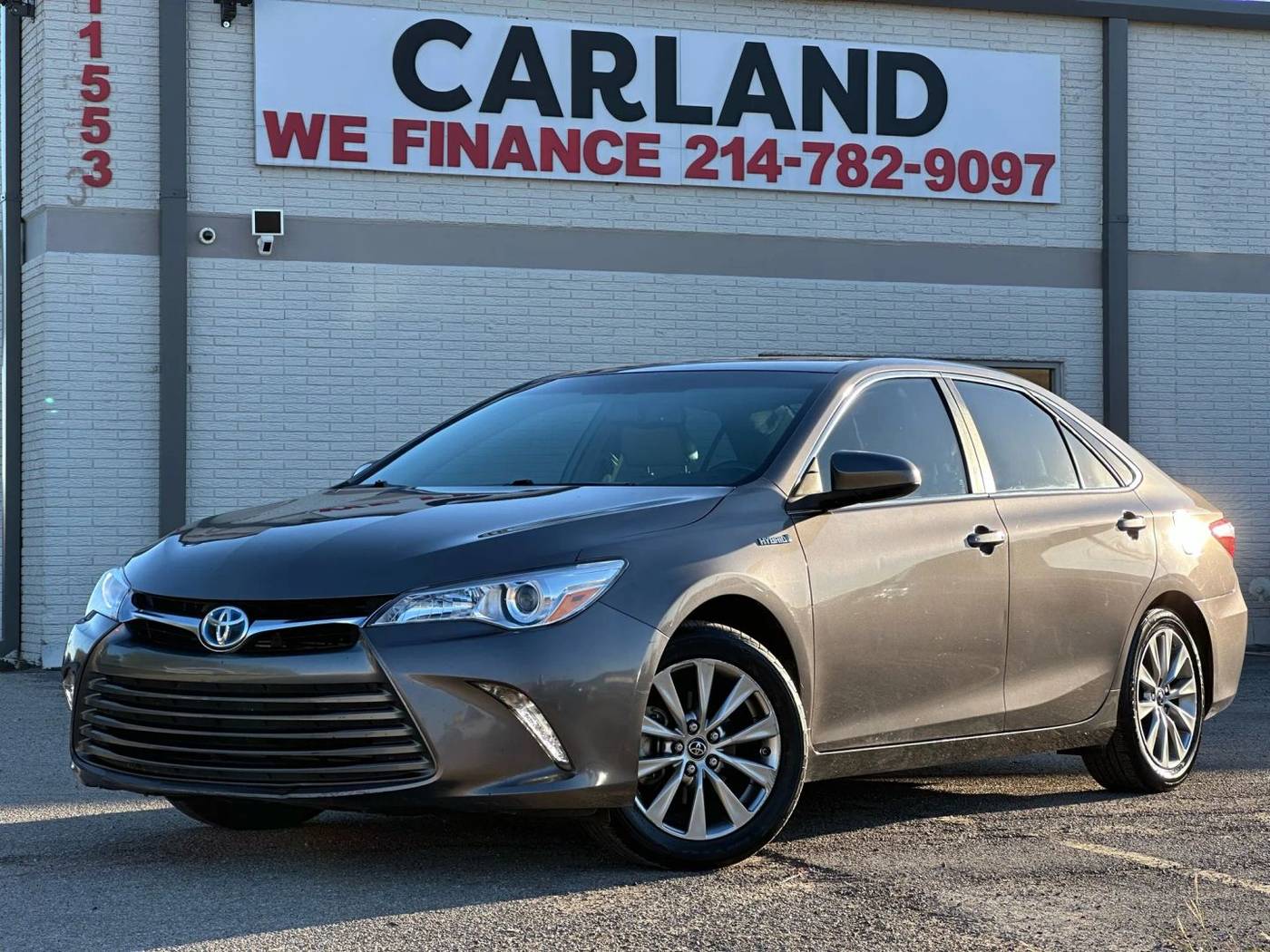 2016 Toyota Camry Hybrid XLE — Sedan — 149,603 mi — Dallas, TX