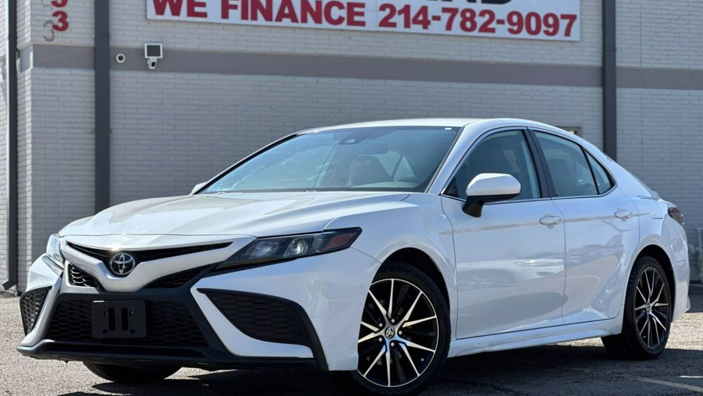 2021 Toyota Camry SE — Sedan — 66,584 mi — Dallas, TX
